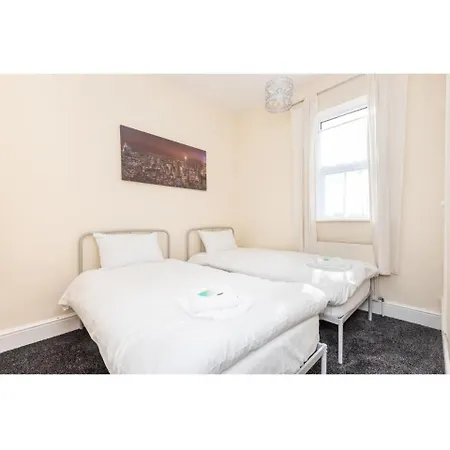 Lägenhet Comfortable Base For 6 Near Bishy Road, And Races! York